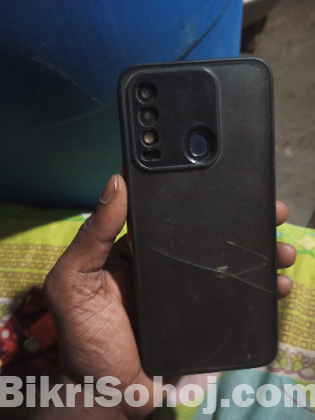 Techno spark 8